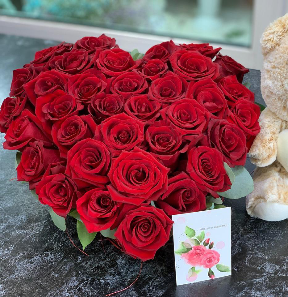 Цветочная композиция из Розы в виде сердца в Высоком Краснодарский край