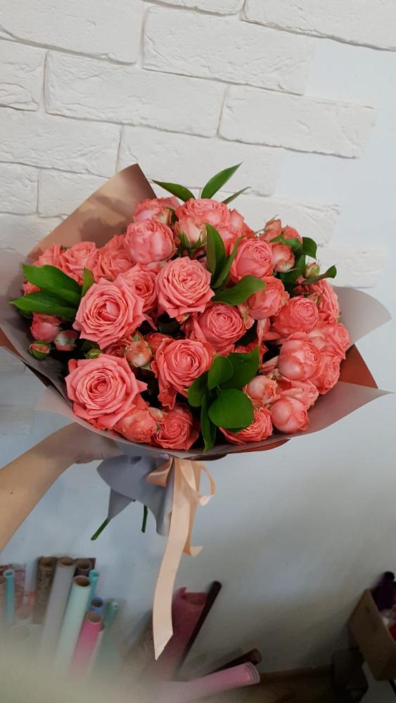 Букет цветов из: Розы в Высоком Краснодарский край