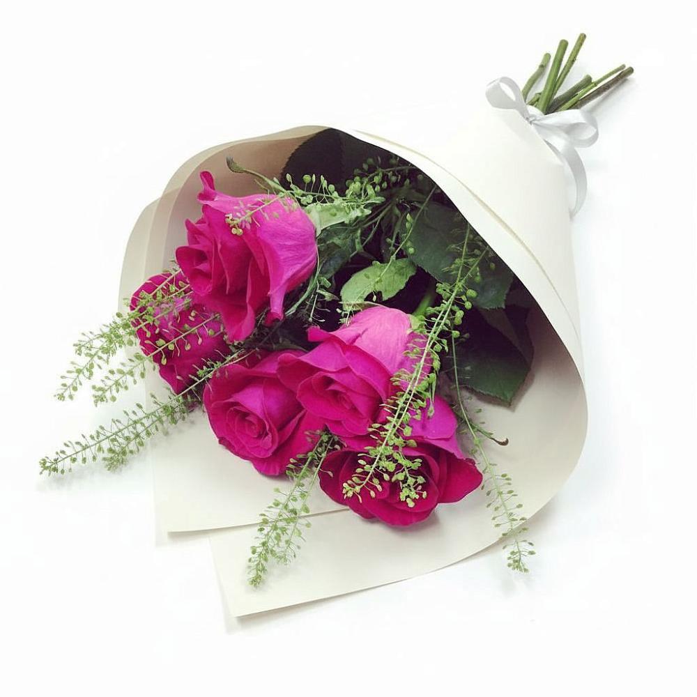 Букет цветов из: Розы в Высоком Краснодарский край