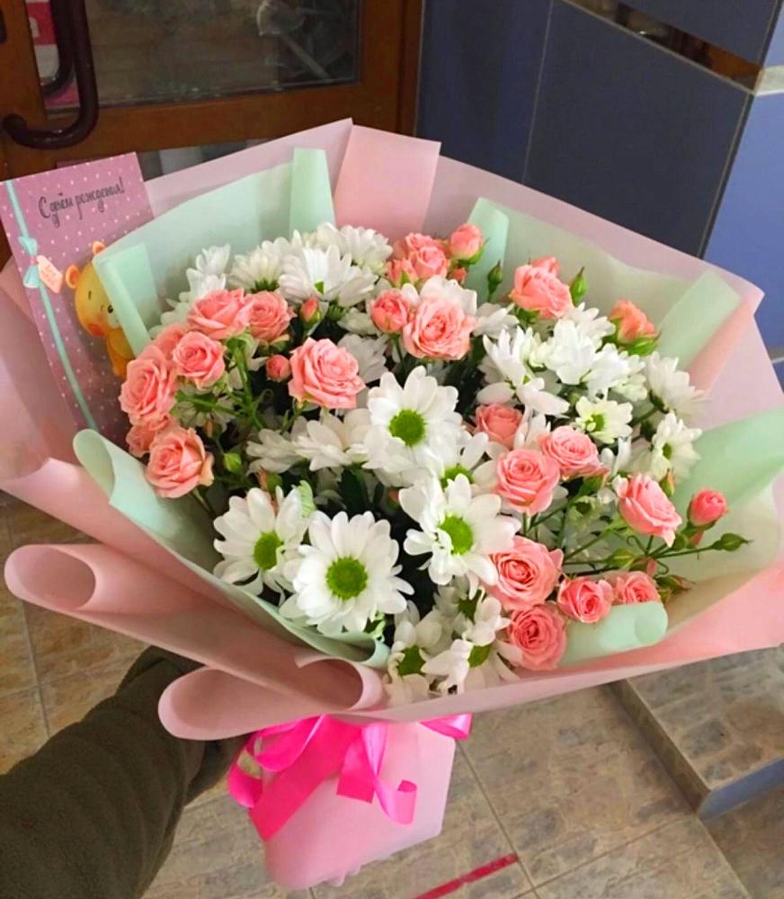 Букет цветов из: Розы и Хризантемы в Высоком Краснодарский край