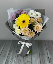 Букет цветов из:  Розы, Герберы и Хризантемы в Высоком Краснодарский край