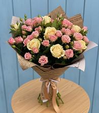 Букет цветов из:  Розы в Высоком Краснодарский край