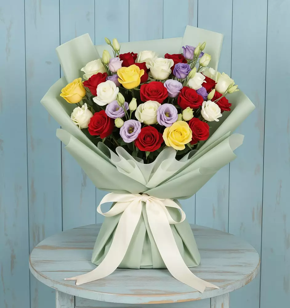 Букет цветов из: Розы в Высоком Краснодарский край