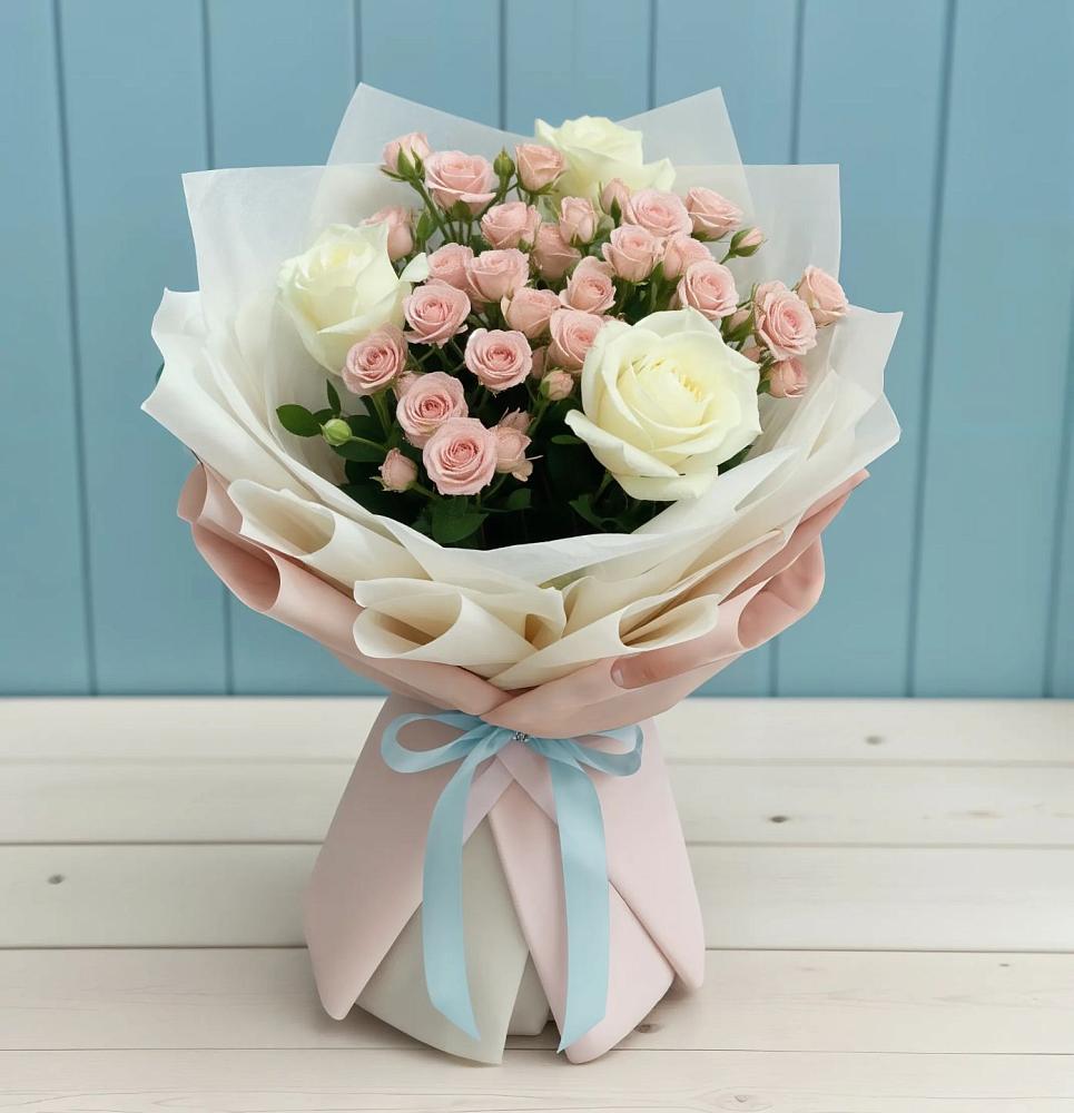 Букет цветов из: Розы в Высоком Краснодарский край