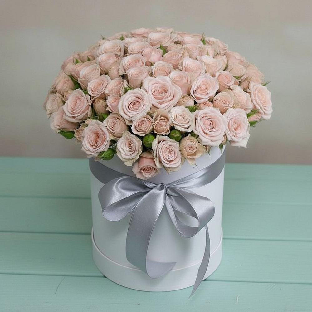 Цветочная композиция из Розы в шляпной коробке в Высоком Краснодарский край