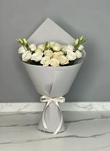 Букет цветов из:  Розы и Лизиантусы в Высоком Краснодарский край